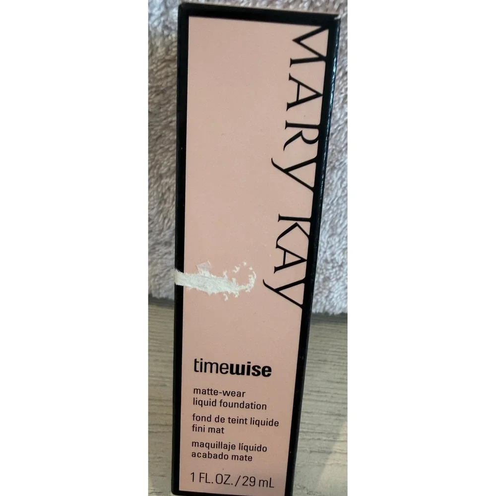 Mary Kay TimeWise Matte-Wear Liquid Foundation Ivory 7 1 fl oz 29 ml New Boxed